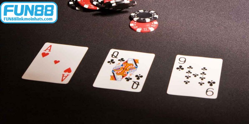 Thực hiện "chơi chậm" ở vòng pre-flop để tối ưu cơ hội thắng